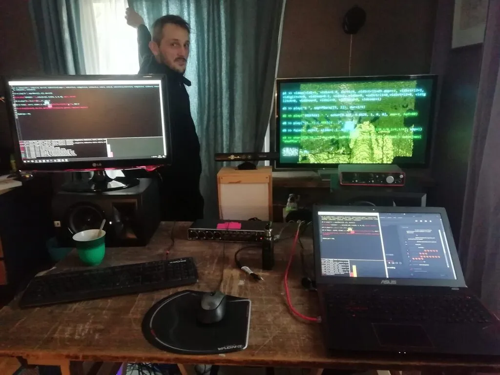 TOPLAP Live stream Kinect